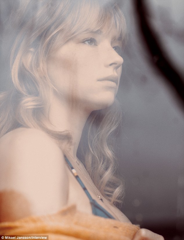 Top pics of carlie west's XXX archive beverley blades add photo