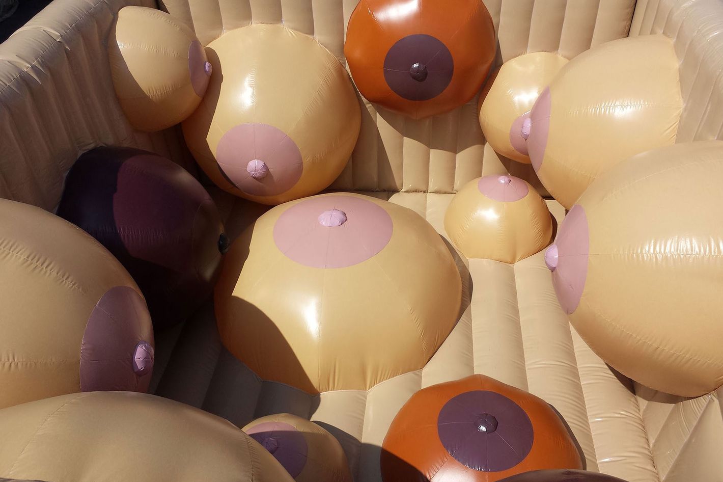 chad gerken recommends Tittie Bouncing