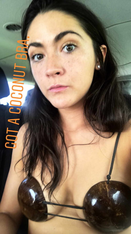 amanda tix recommends isabelle fuhrman hot pic