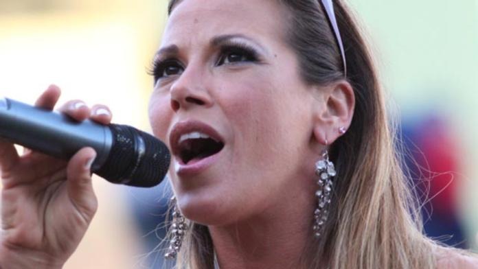 darrin hearn add photo mickie james hot