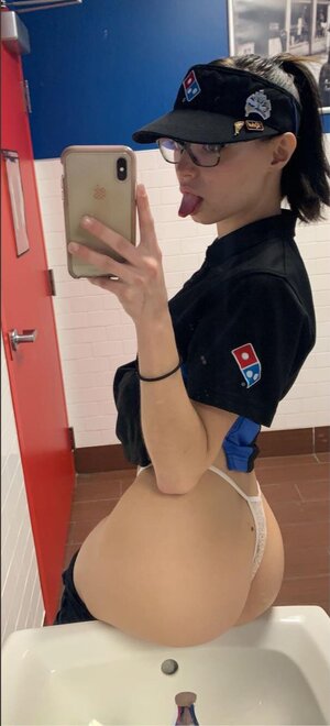 fast food worker porn - kelly bundy boobs norah o donnell bikini