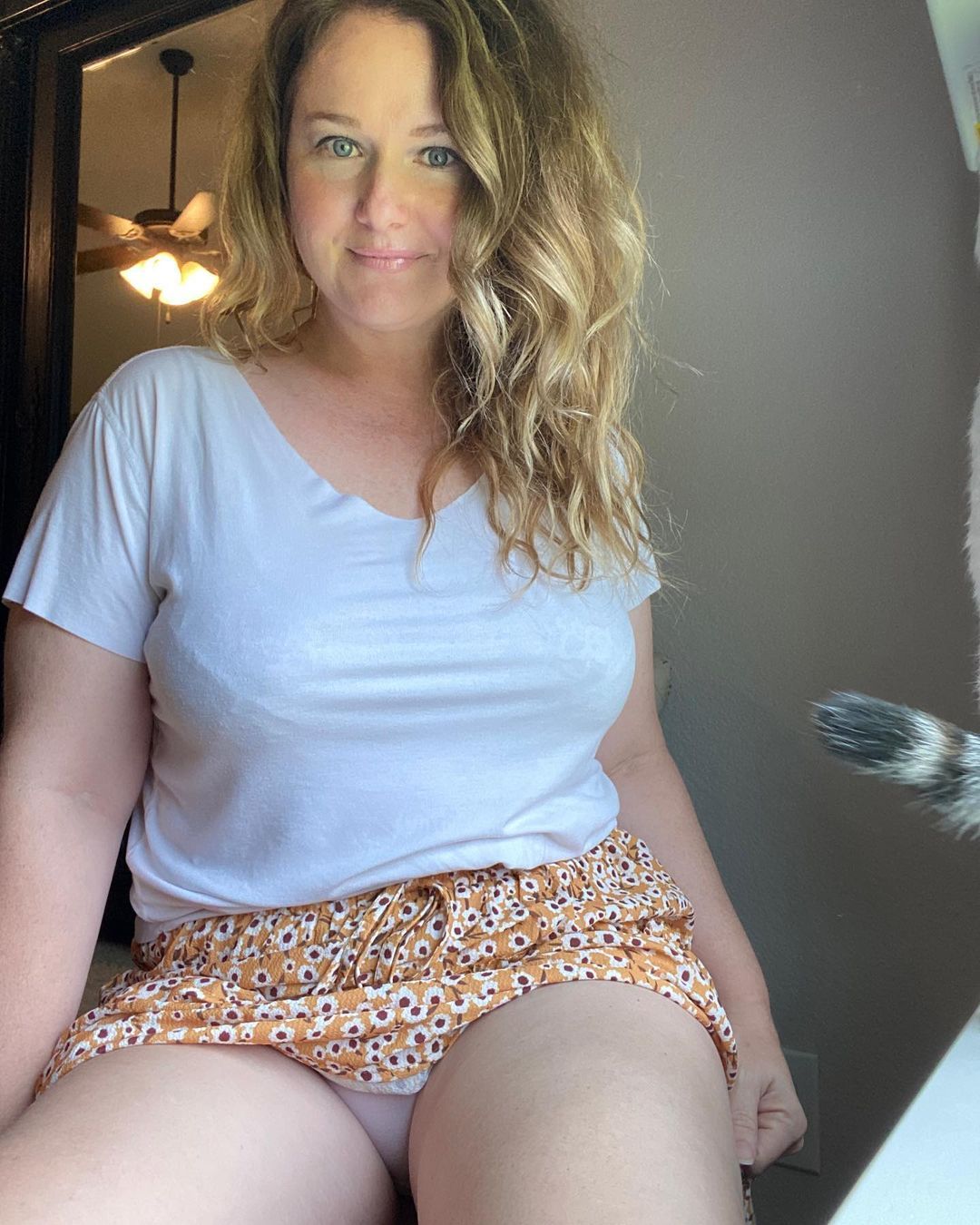 ellie renee - kat wonders porn voyeur story