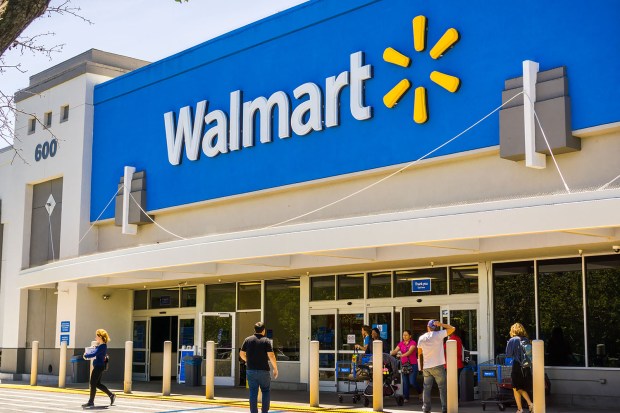 chuck gualdoni recommends flashing in walmart pic
