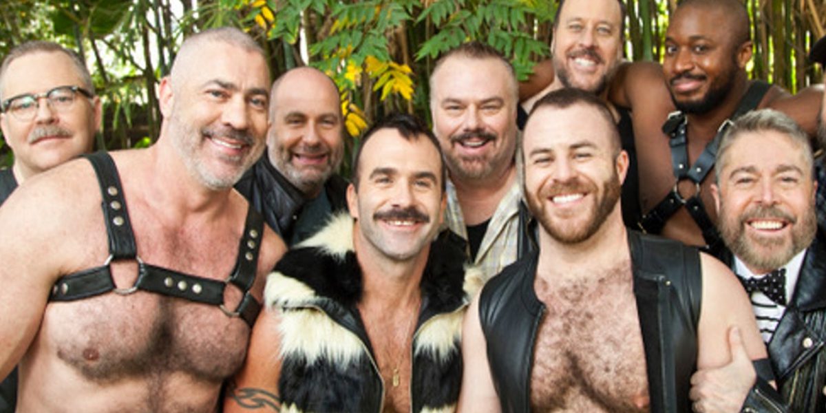 gay bear pornography - chastity and latex lunasilverx nude