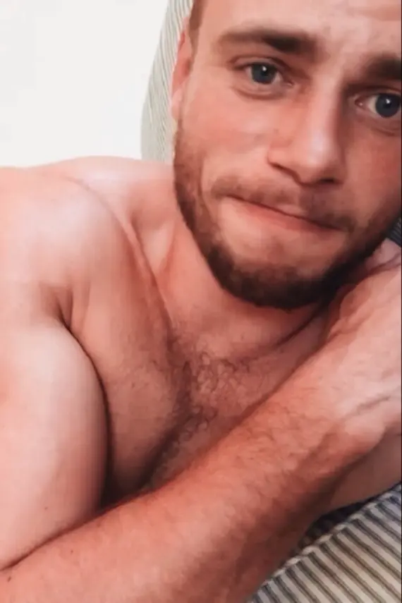 dakota dozier recommends Gay Male Athletes Naked