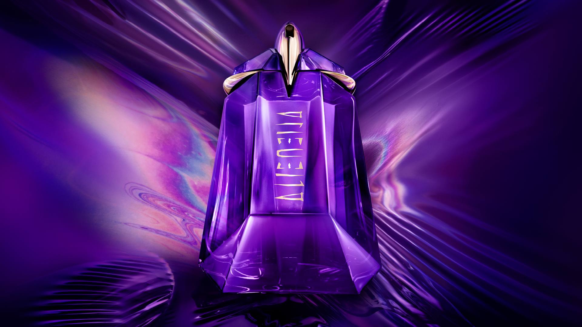 dee silva recommends Gem Jewels Alien
