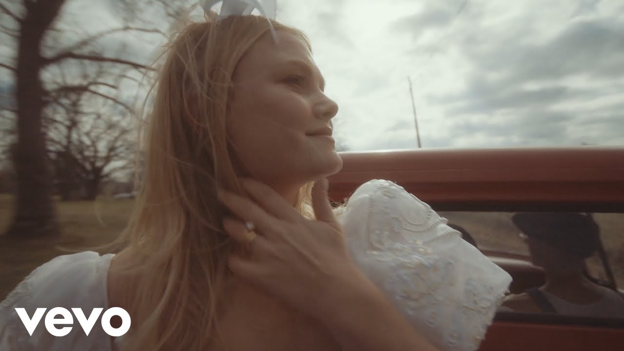 Top pics of amy coffman's XXX archive caroline rynne add photo