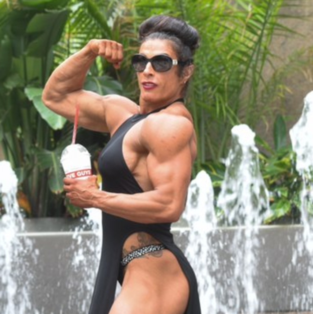 agnes dayao recommends her biceps cam allison mall add her biceps cam photo