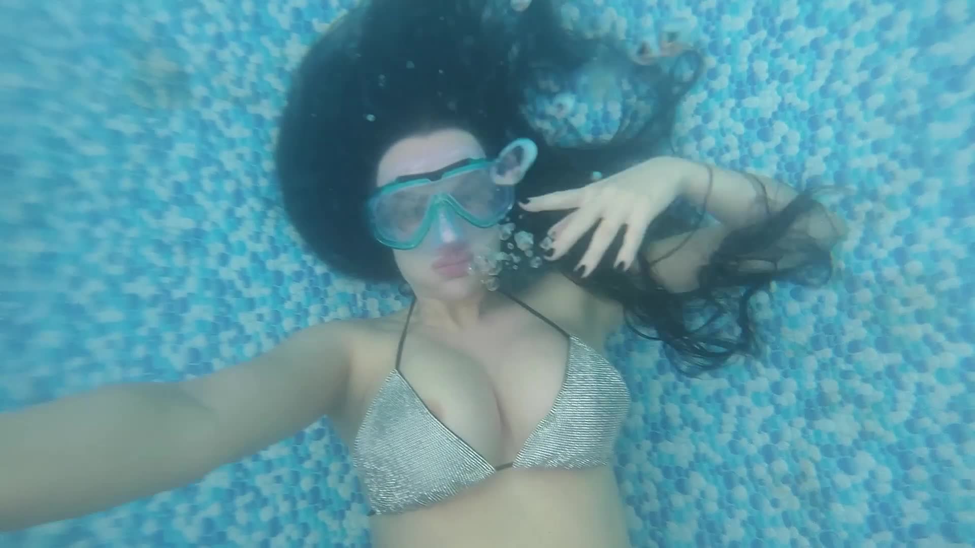 brandy woodworth recommends jerk off underwater danita henry add jerk off underwater photo