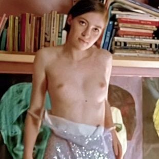 kelly macdonald nude - kirsten lee feet arabelle raphael strap on