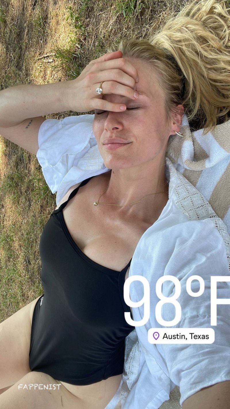 anna rockliffe share leven rambin tits photos