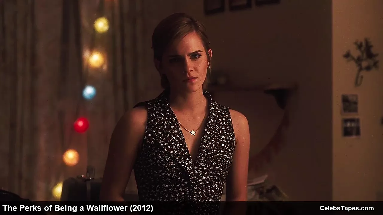 christina becerra recommends Mae Whitman Nude