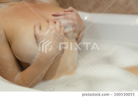 Sarah alexander naked hd louise Massive Boobs In Shower and panty