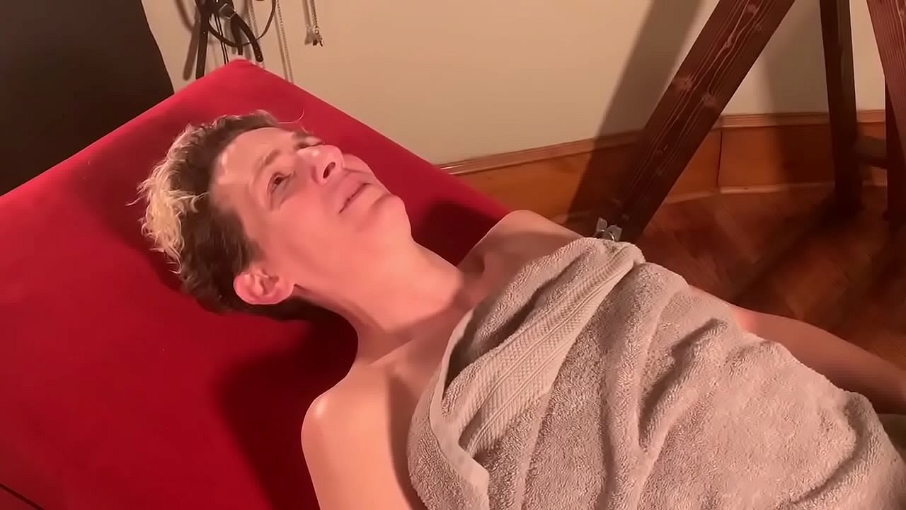 davidus crisponicus recommends mature naked massage pic