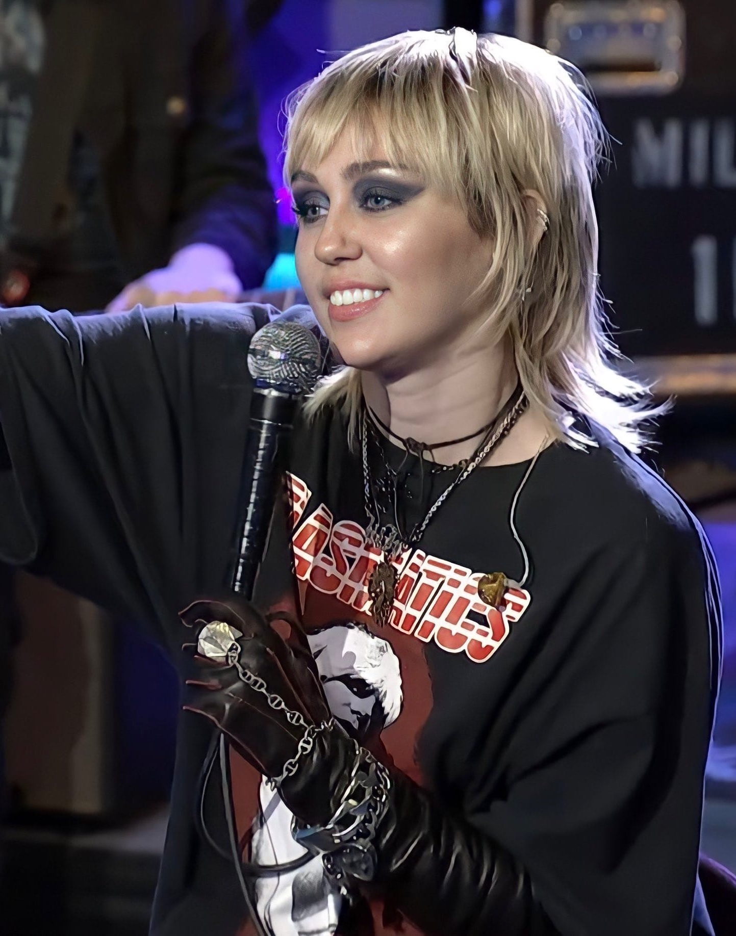 bryan nestell like miley cyrus blowjon photo carla haggerty recommends miley cyrus blowjon pic