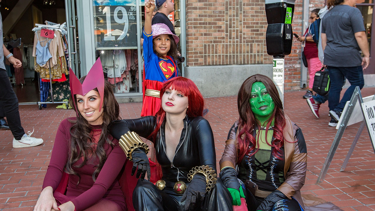 andrew guida recommends momokun halloween pic