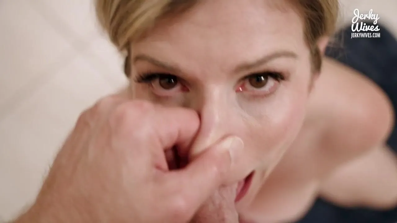dennis donofrio recommends Moms That Deepthroat