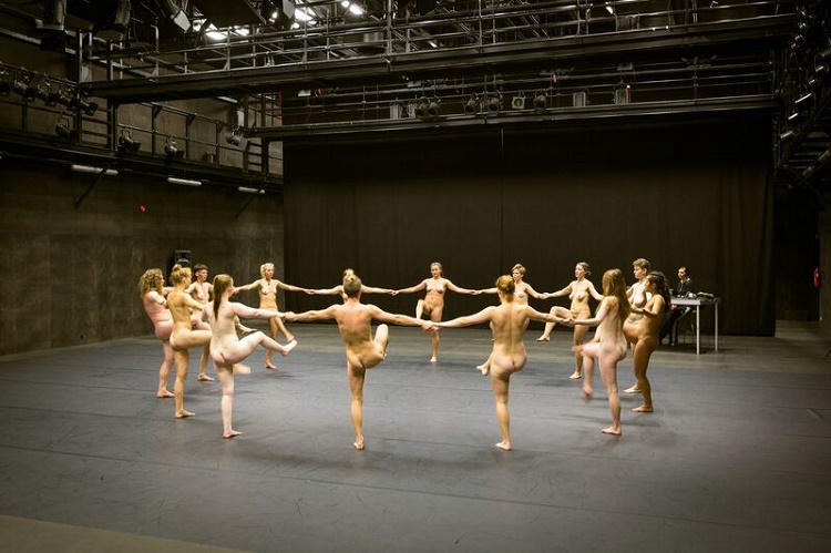 naked dancers