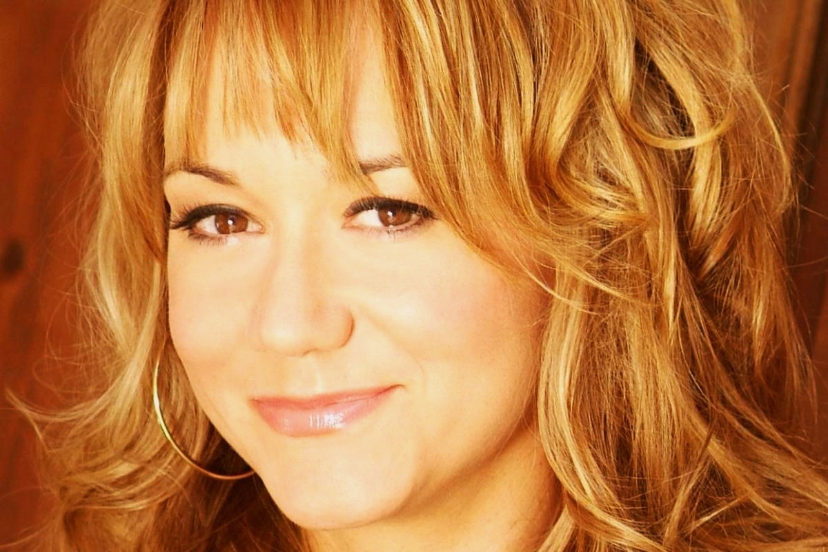amber sattar like naked megyn price photo chim chimeny recommends naked megyn price pic
