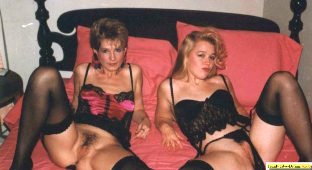 brandy fortney recommends Naked Vintage Moms