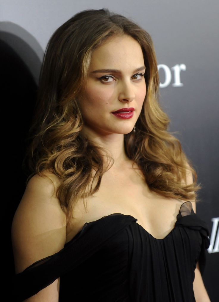 Best of trany comp brad shipp share natalie portman hot pictures photos