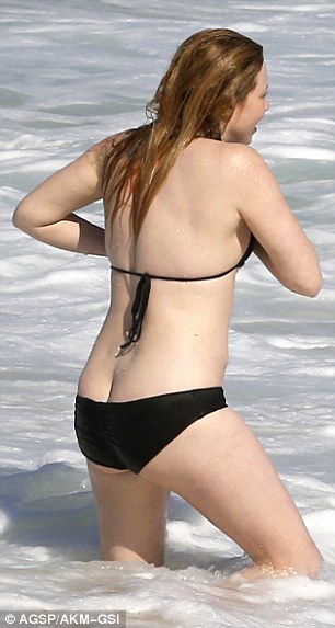 anahita farzaneh recommends Natasha Lyonne Nude