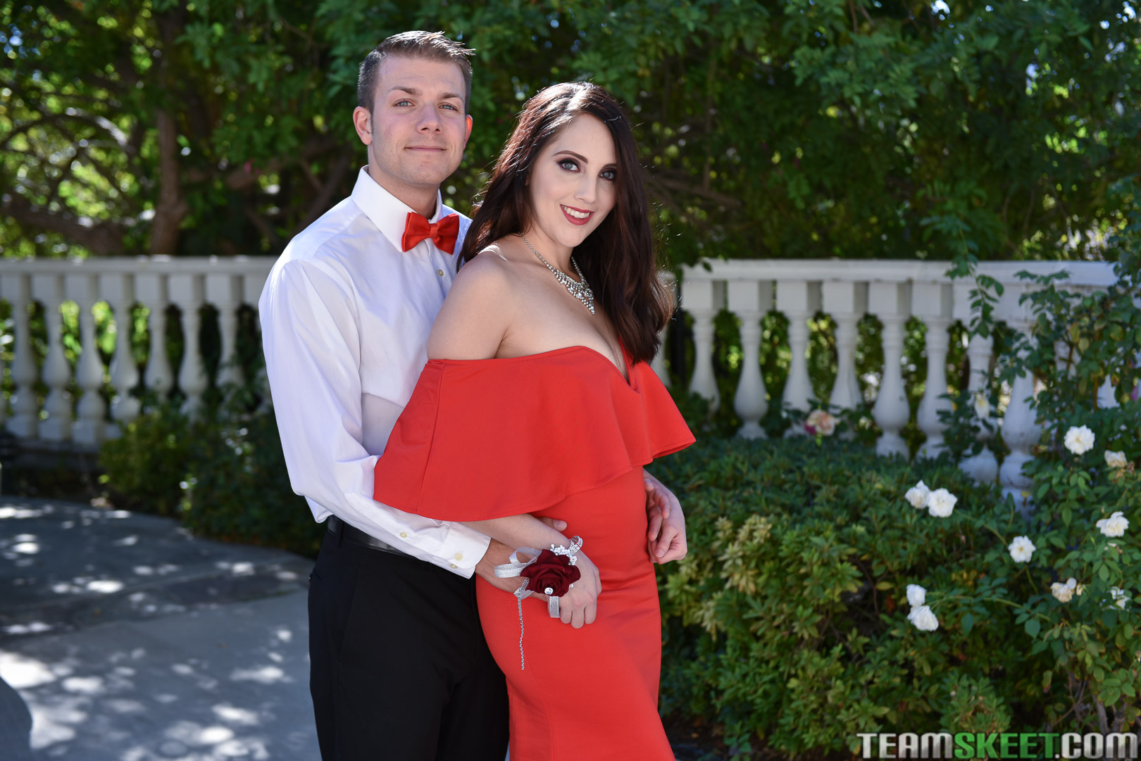 Best of Nickey huntsman pregnant
