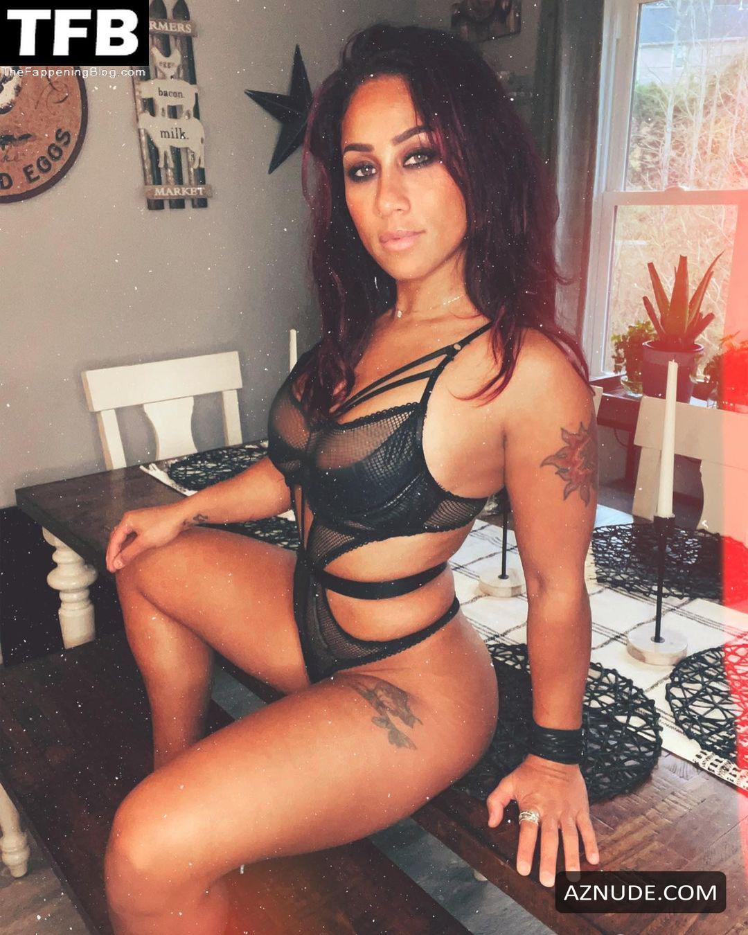 arvin madrid recommends nicole alexander naked chandler fernandez add nicole alexander naked photo