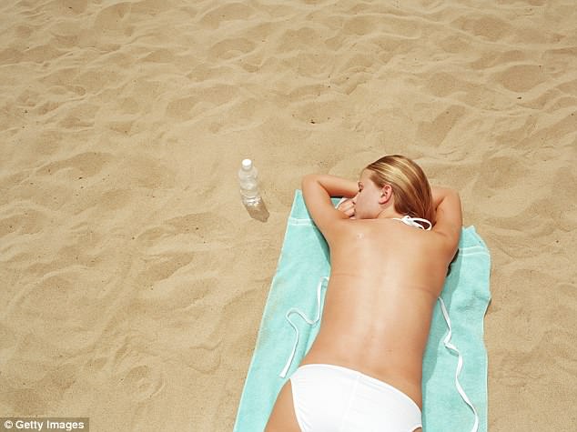 bren hall recommends nude beach fingering pic