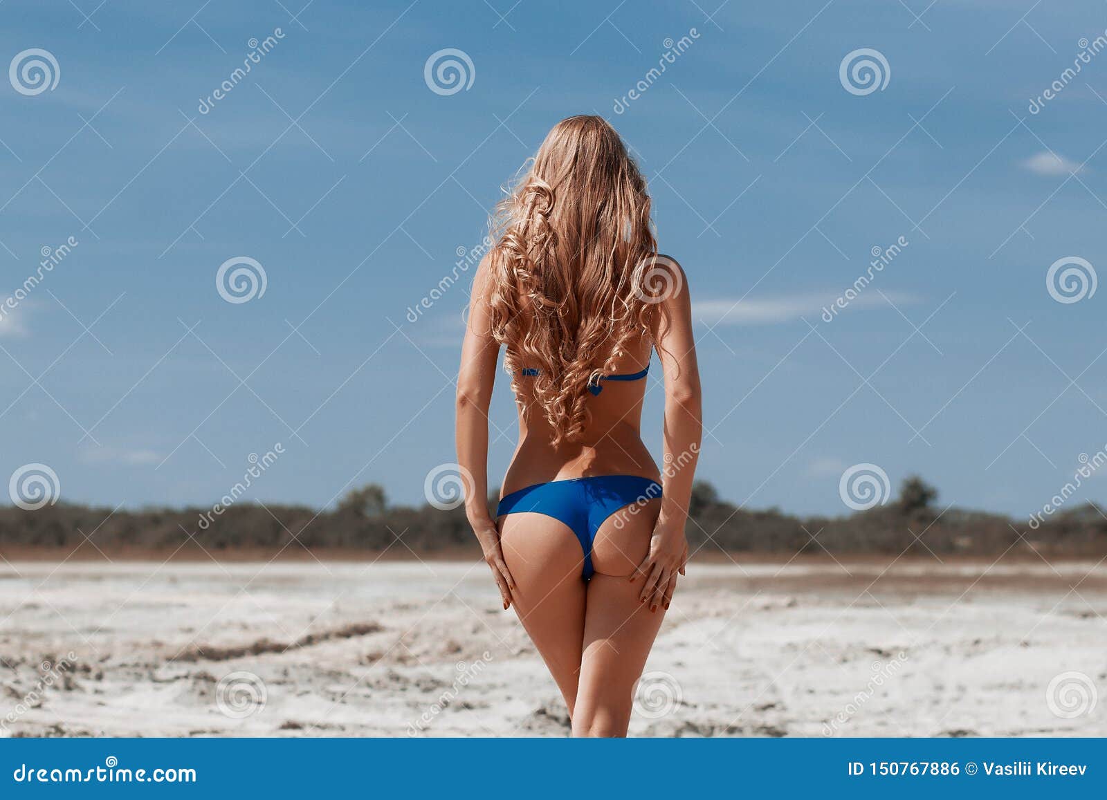 ahmed razik recommends Nude Bikini Girls