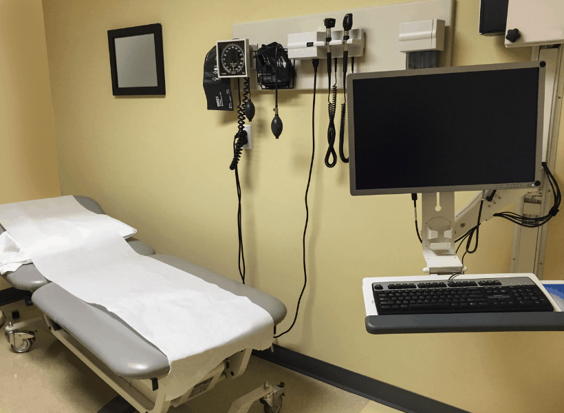 danielle lapointe share nude doctor visit photos