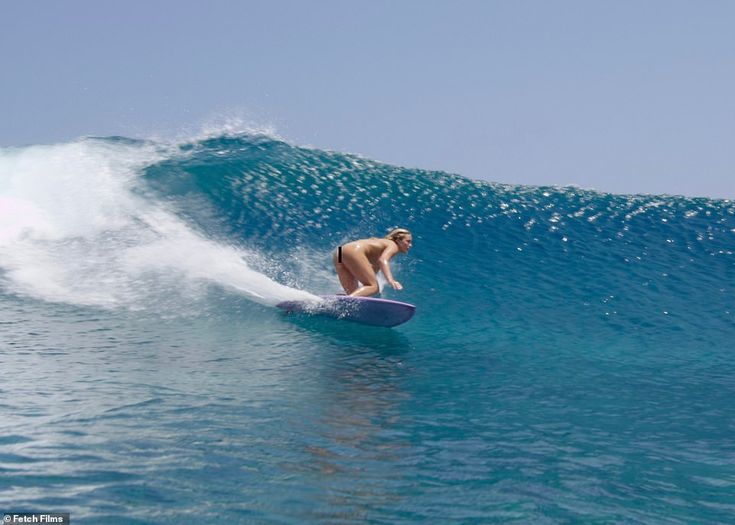 becky loveland recommends Nude Surfboarding