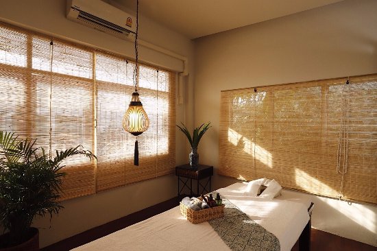 andrew challener recommends oiled massage rooms pic