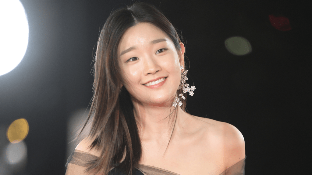 caitlin ashworth recommends Park So Dam Nude