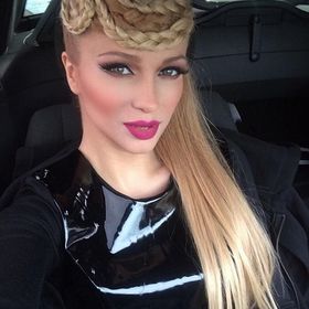 perky breasts nude - katiana kay blow lindsey pelas leaked
