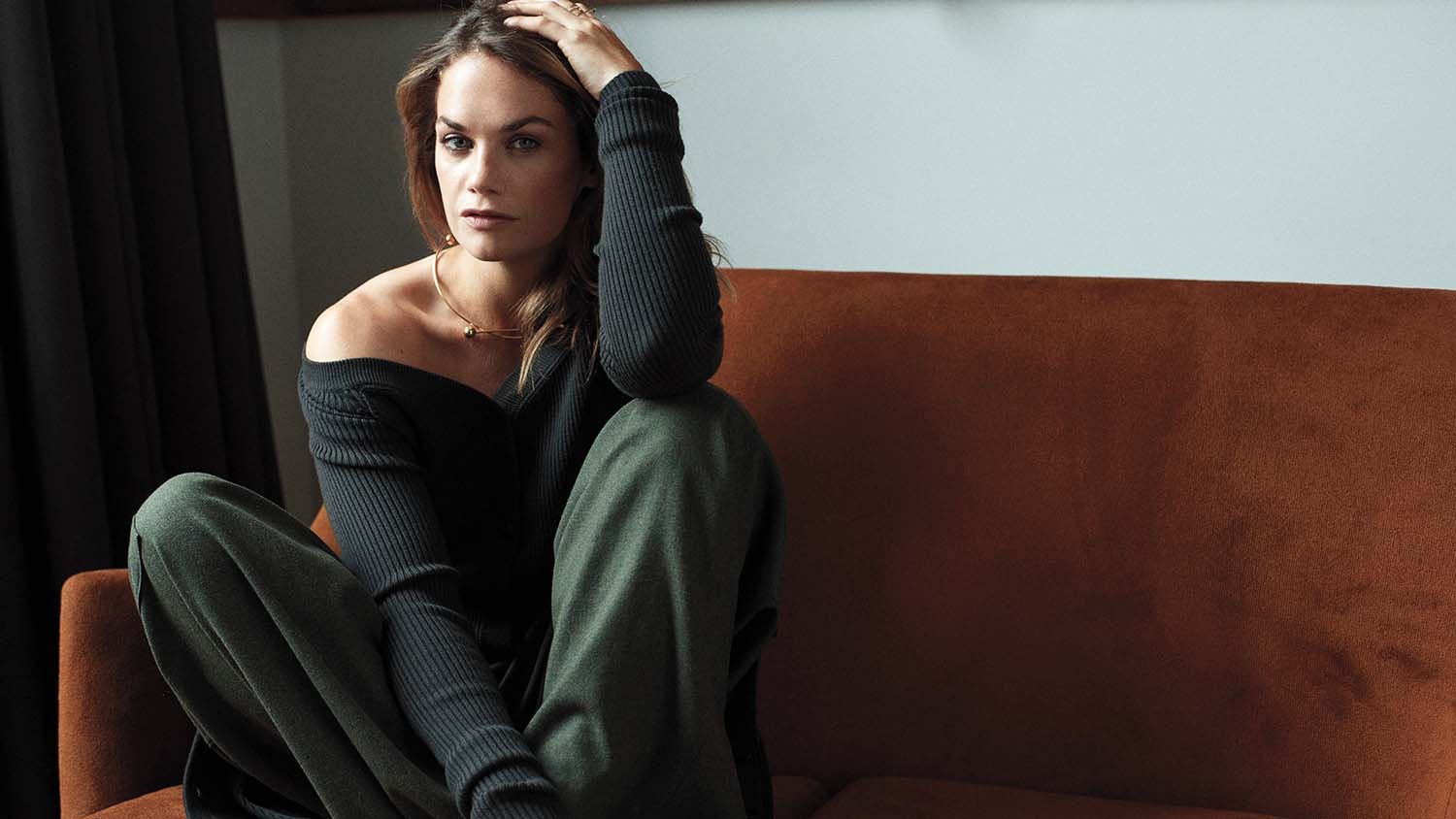 alex raymond jr like nude ruth wilson photo caroline tsoi recommends kate capshaw topless pic