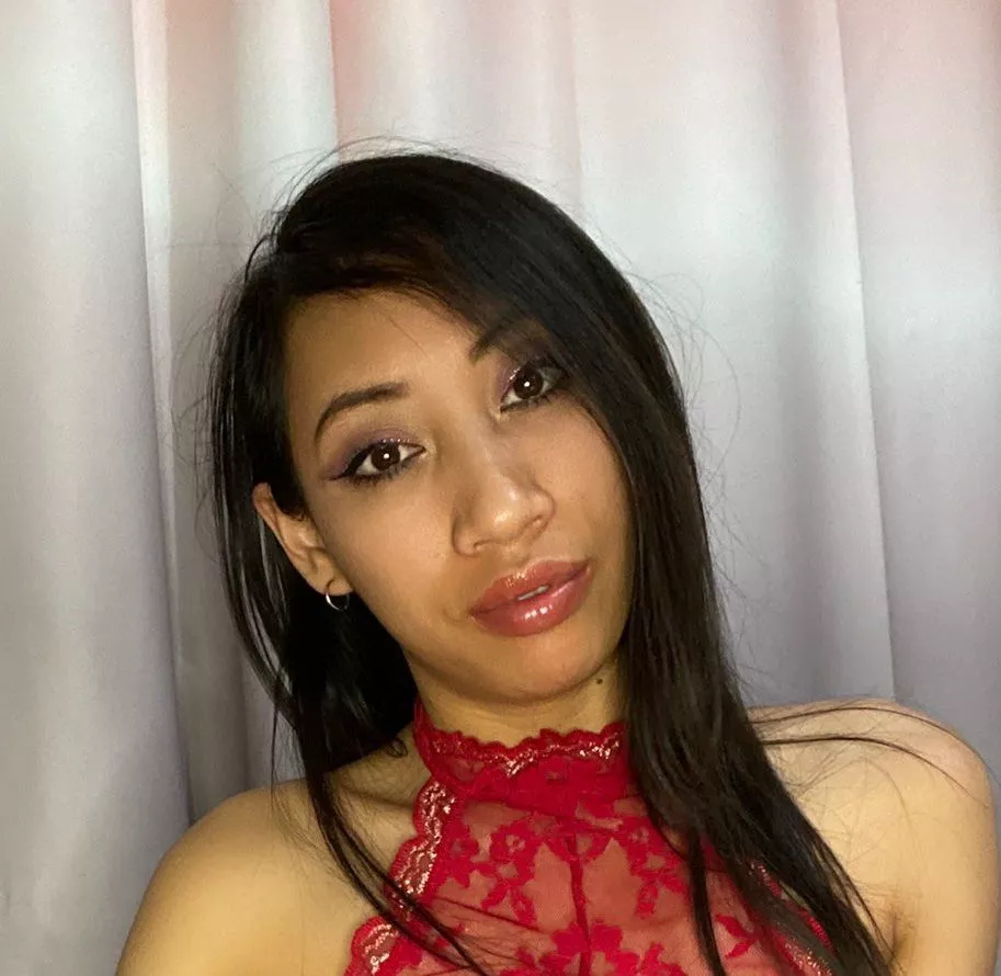 salee lee - small boobs big areolas nikki mars bang bus