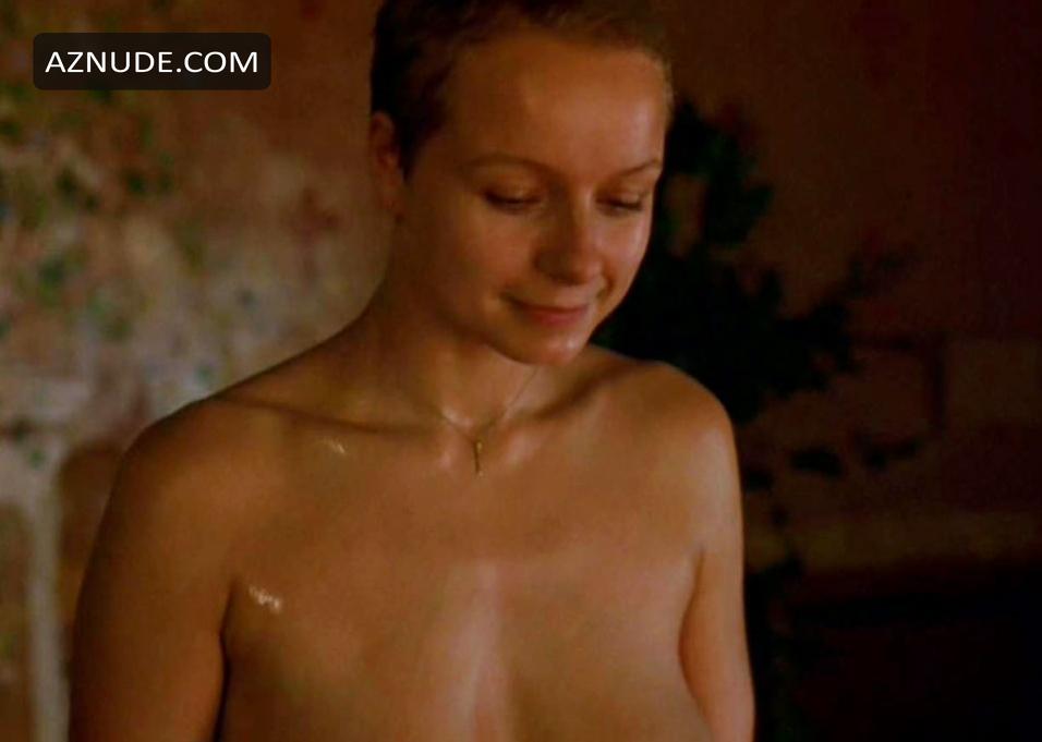 samantha morton boobs - vacation hotwife babes undressing