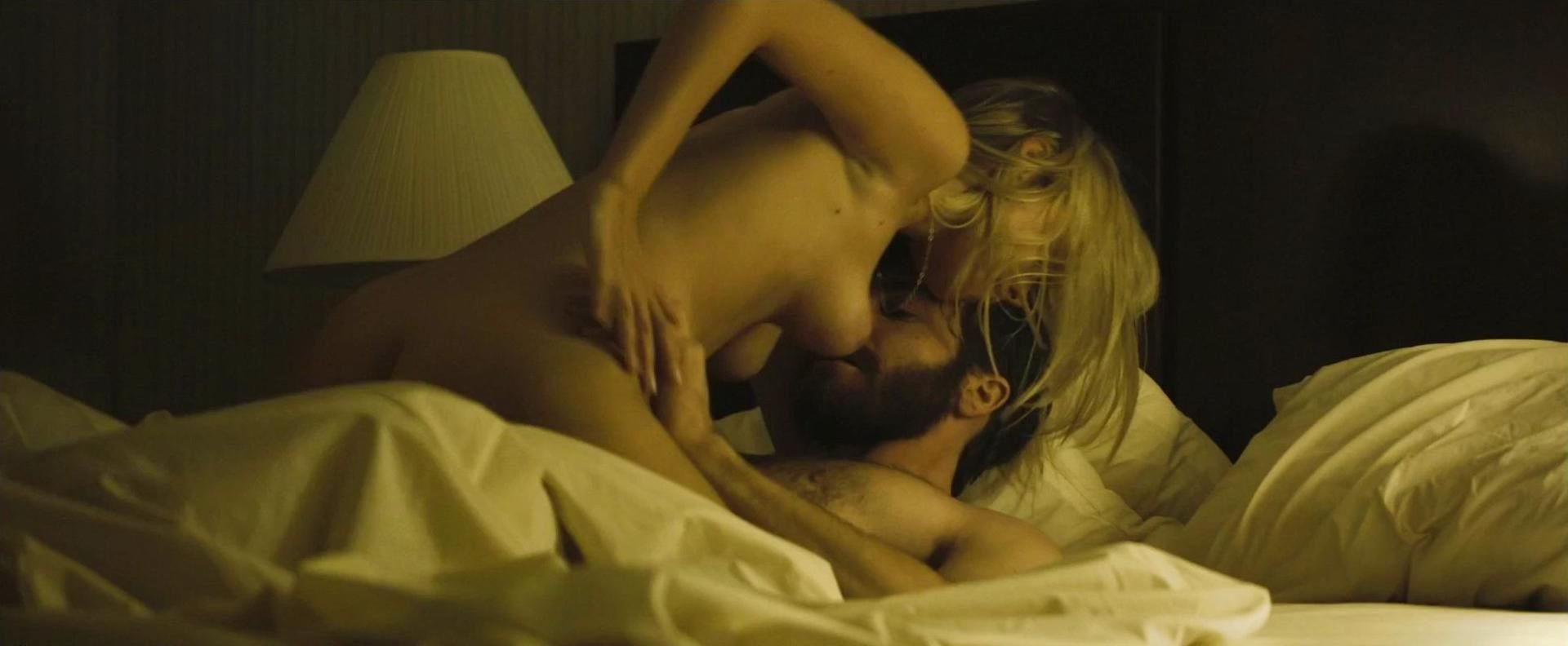 sarah gadon naked - lily phillips onlyfans amateur ass to mouth