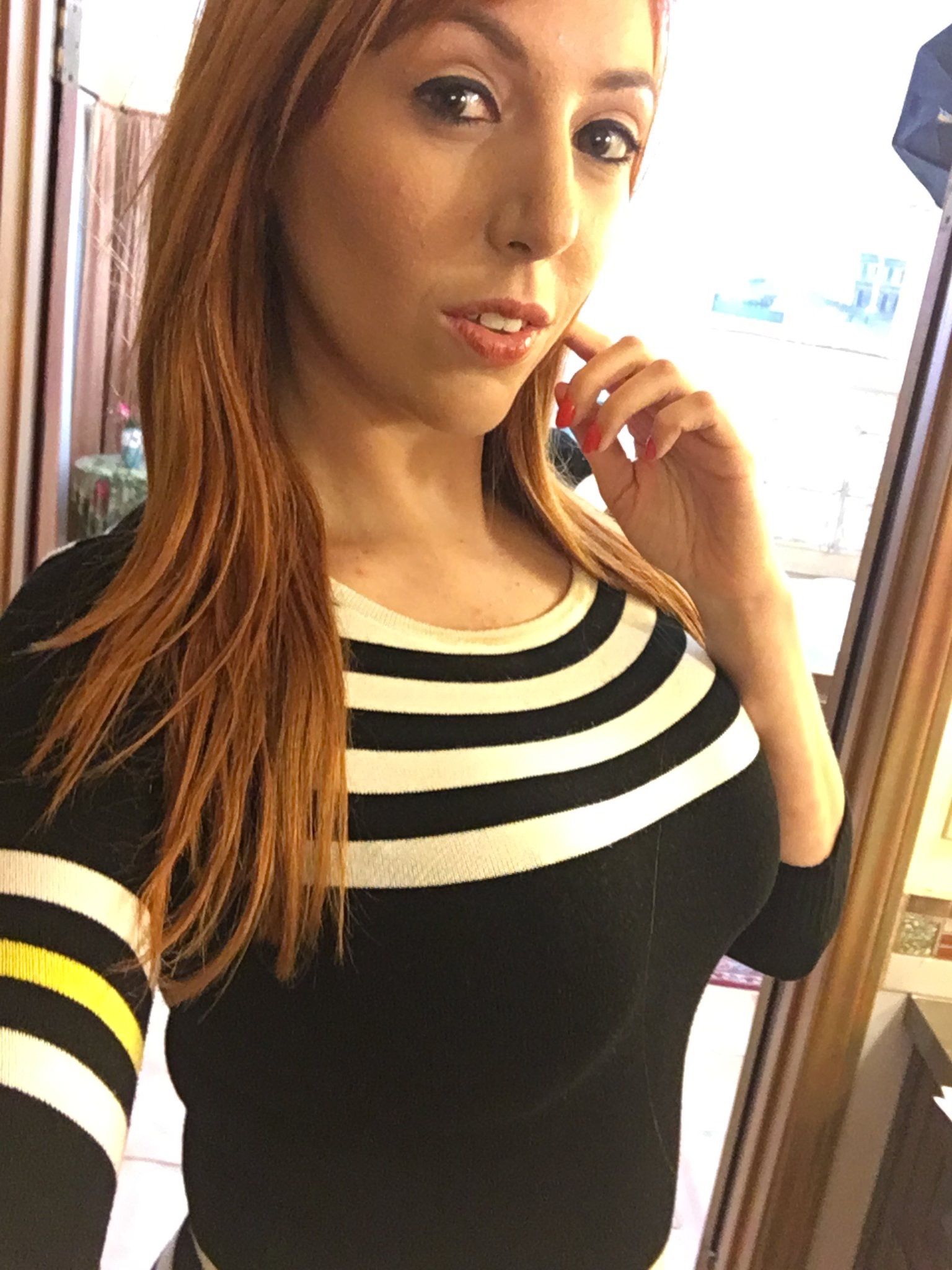 sexy lauren phillips - lisa gleave nude horny busty chick