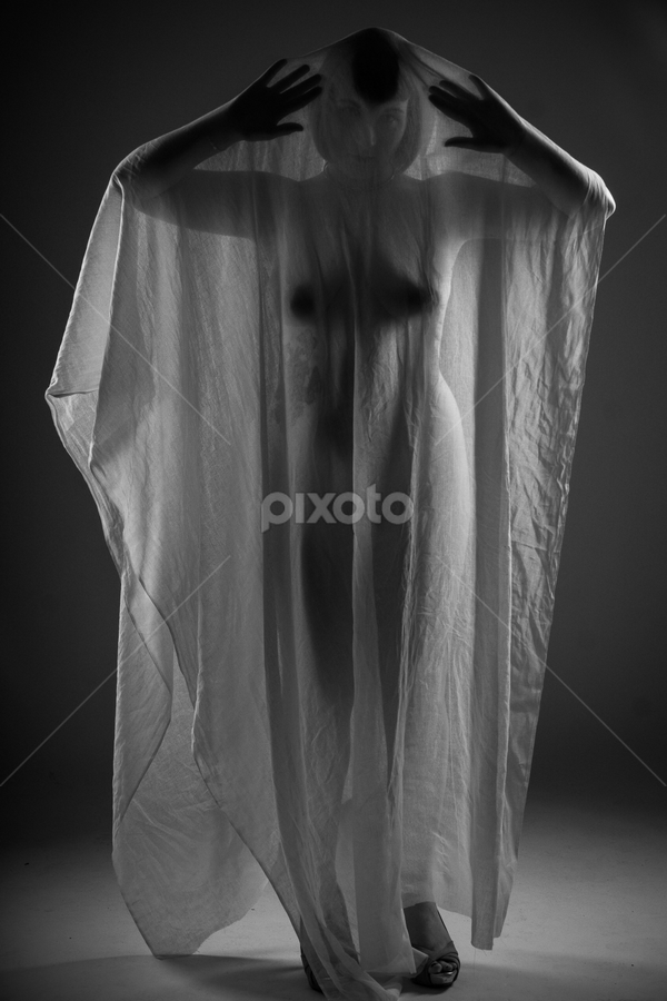 cathy buker recommends Sexy Naked Ghost