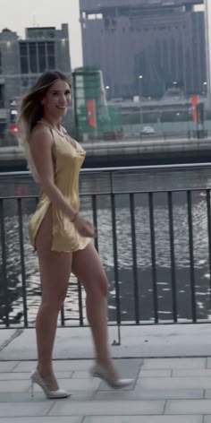 aladdin al recommends short skirt no underwear pic