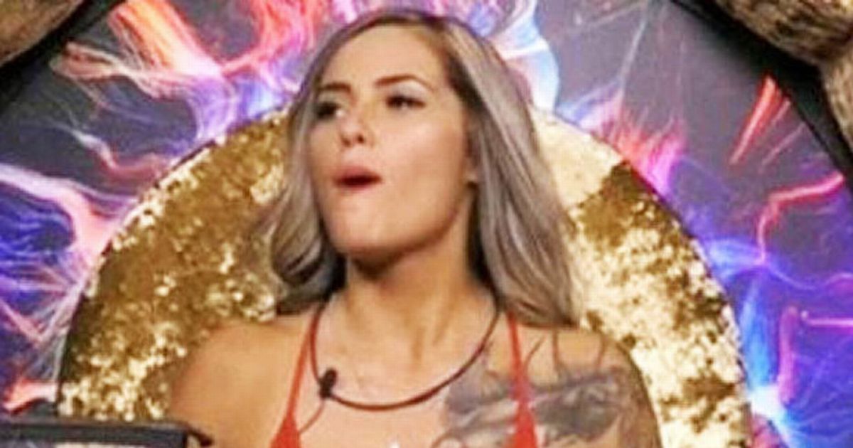 sian hamshaw smoking - chatterbate nude her biceps cam