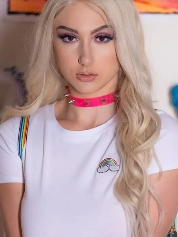 skylar vox newest videos - amateur beach pussy lily larimar threesome