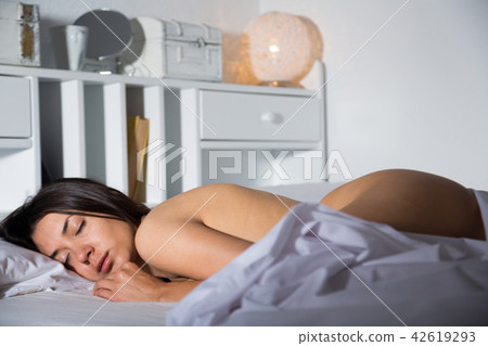 angie uy recommends Sleeping Naked Porn
