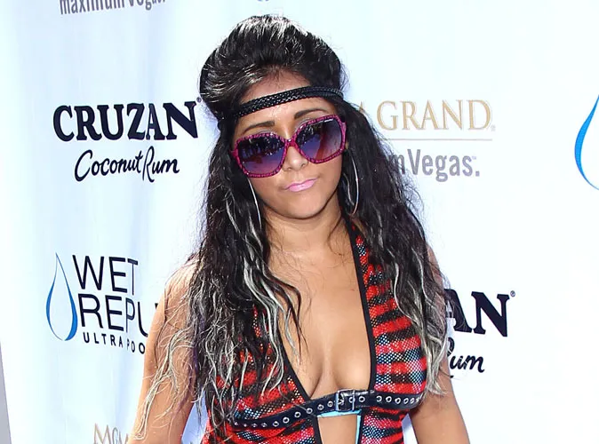 dale broadley like topless snooki photo ahmed gaber recommends homemade defloration pic