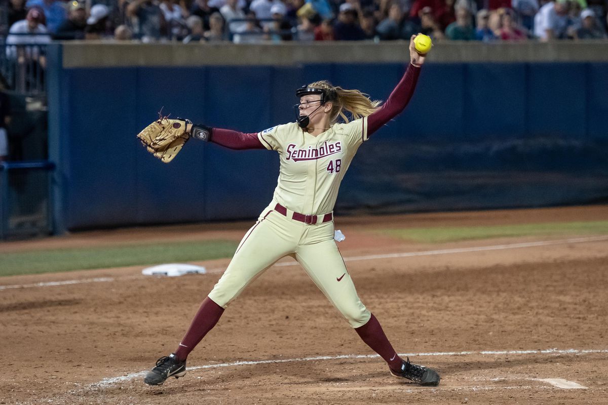 clayton keller like softball cameltoe photo corlinda peters recommends softball cameltoe pic
