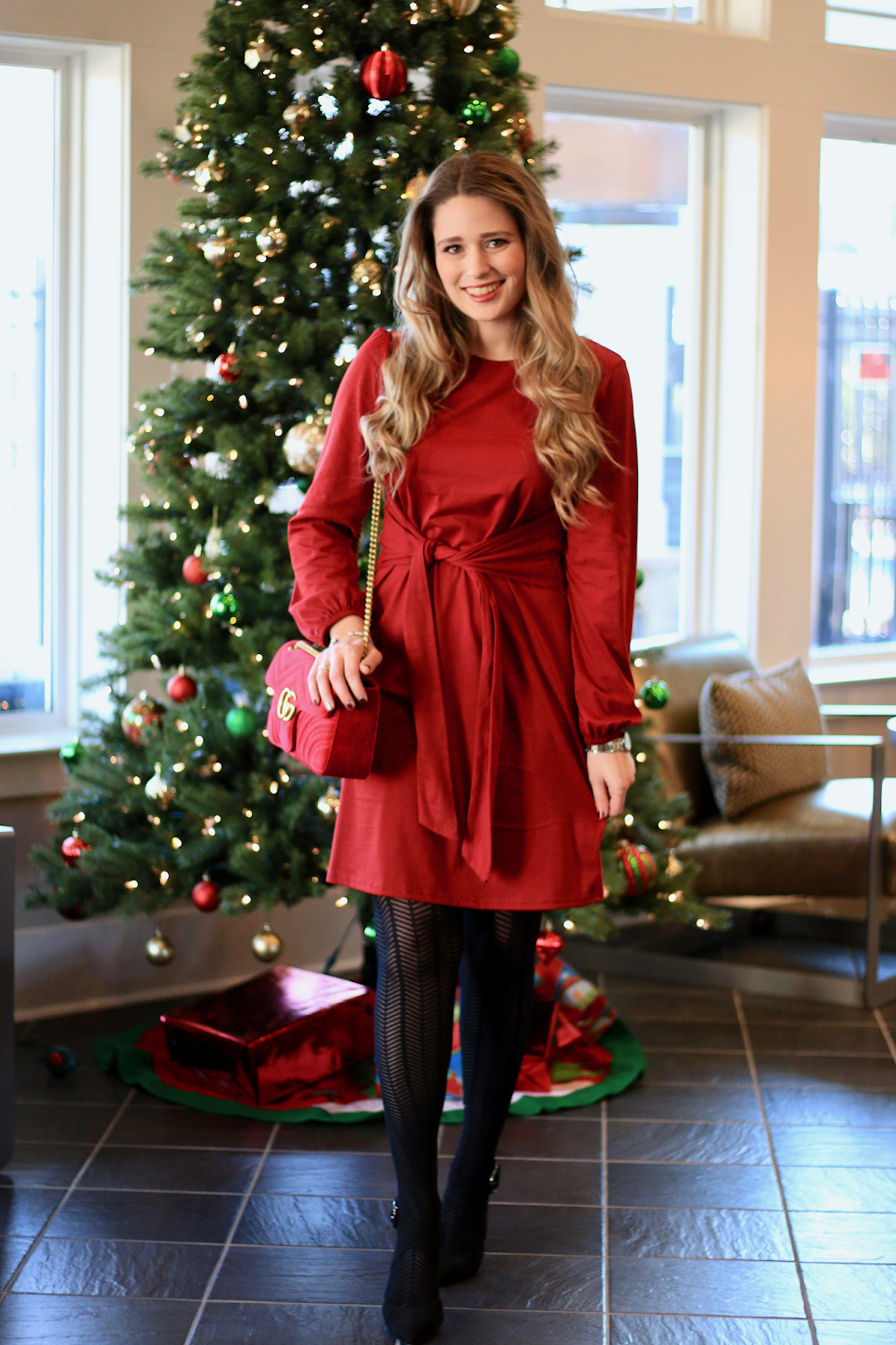 sophie dee christmas - tube gelore com lia labowe