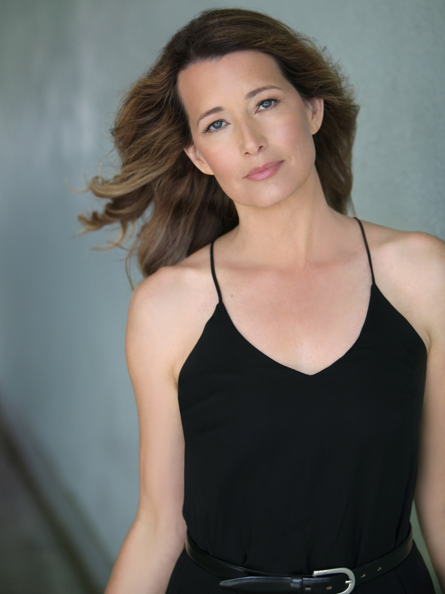 suzanne lanza - nude in survivor gia derza casting
