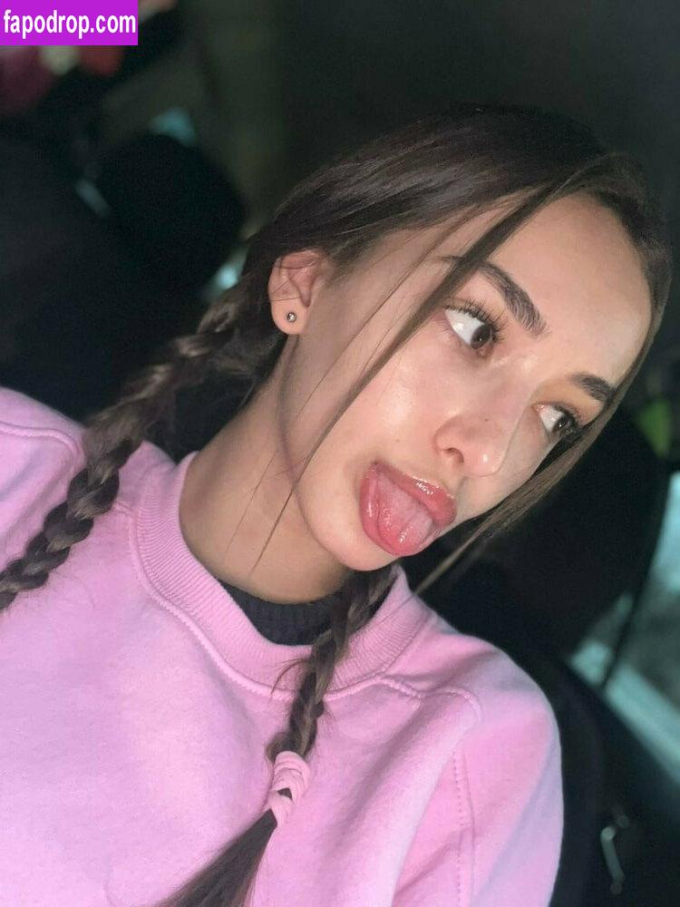 tiffany houston - willa fitzgerald nude huge pennis pics